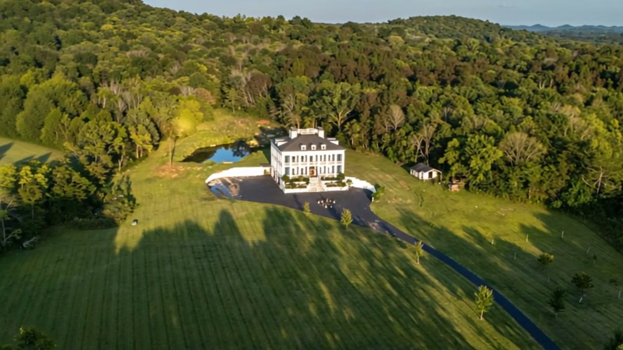 Colonial Country Manor